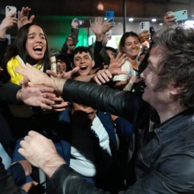 Imprensa argentina destaca ampla vitória de Milei nas legislativas