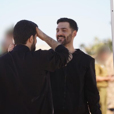 Irmãos gêmeos teuto-israelenses são libertados após 2 anos em cativeiro do Hamas