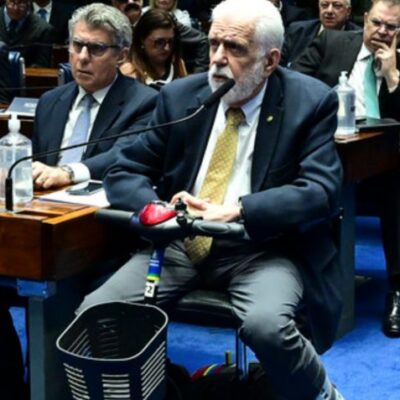 Israel homenageia vítimas e Hamas exige retirada militar em negociações no Egito