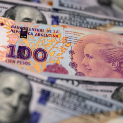 Javier Milei anuncia negociação de reformas com governadores após eleição