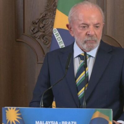 Lula considera inadmissível punição a ministros do STF em reunião com Trump