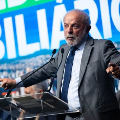 Lula defende autodeterminação da Venezuela e critica erros da esquerda