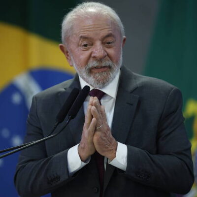 Lula parabeniza Rodrigo Paz, presidente eleito da Bolívia com plataforma de centro-direita