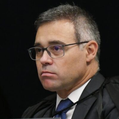 Mendonça determina sequestro de R$ 389 mi do sindicato ligado a irmão de Lula