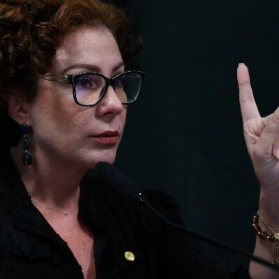 Ministério Público da Itália aprova extradição de Carla Zambelli ao Brasil
