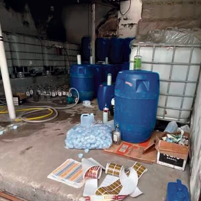 Polícia investiga intoxicação por metanol em garrafas de bebidas falsificadas