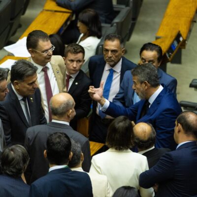 Projeto de isenção do IR até R$ 5 mil é aprovado por unanimidade na Câmara