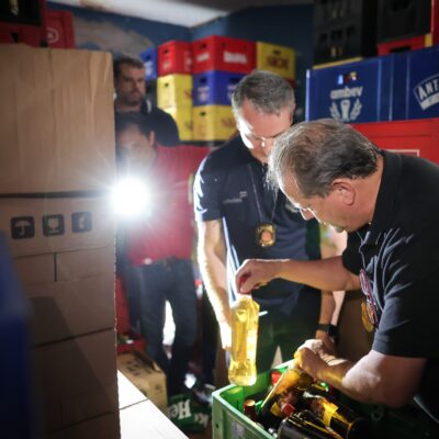 Recolhidas 128 mil garrafas de vodca em operação contra metanol em São Paulo