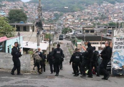 Relatório aponta violações e abusos em megaoperação nos Complexos do Alemão e Penha