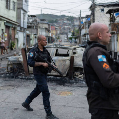 Rio prende 20 dos 100 suspeitos na operação Contenção, líderes permanecem fora