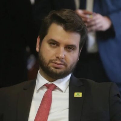 STF reúne provas contra Filipe Martins por tentativa de golpe de Estado