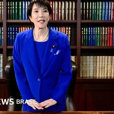 Sanae Takaichi é eleita primeira-ministra do Japão, primeira mulher no cargo