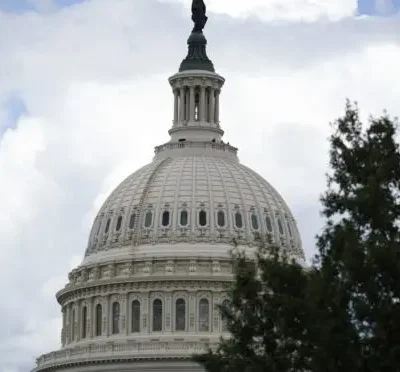 Senado dos EUA aprova revogação de tarifas contra o Brasil, mas Trump deve vetar