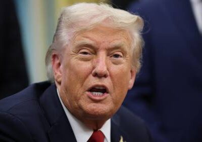 Shutdown nos EUA afasta 750 mil funcionários e Trump ameaça demissões