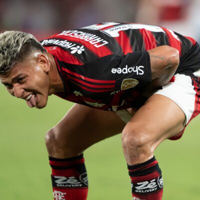 Torcida intensa e gol de Carrascal garantem vitória do Flamengo sobre Racing