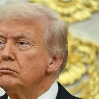 Trump chega à Malásia para cúpula da Asean e encontro com Lula