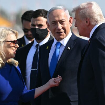 Trump declara ‘guerra acabou’ ao chegar ao Parlamento de Israel