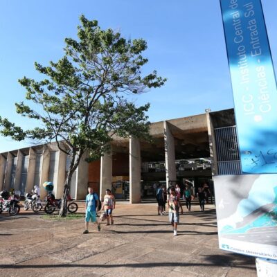 Universidades brasileiras desenvolvem testes para identificar metanol em bebidas alcoólicas