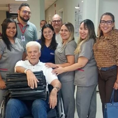 Ex-governador Fernando Freire deixa hospital após cirurgia no quadril