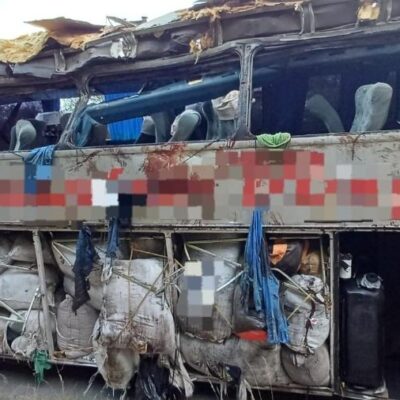 Ônibus que capotou em Pernambuco levava mais passageiros que o declarado
