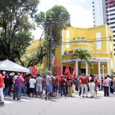 Sob ordem da Justiça, Câmara cancela sessão para cassação de Brisa e cumprirá prazo de 72h