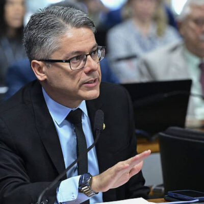 Alcolumbre escolhe Alessandro Vieira como relator do PL antifacção no Senado