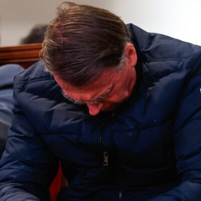 Análise sobre as disputas de poder e o debate político-cultural no Brasil