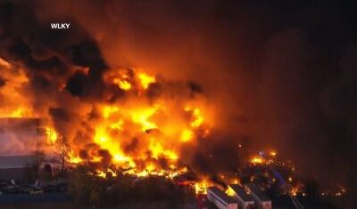 Avião de carga da UPS cai perto do aeroporto em Louisville com mortos e feridos