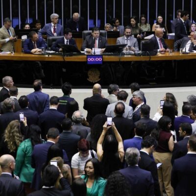 Base de Lula obtém 96 votos para derrubar vetos do licenciamento ambiental