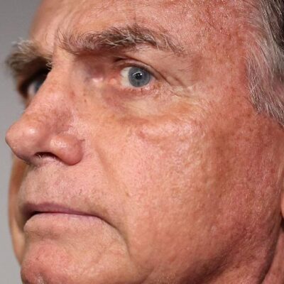 Bolsonaro relata ‘paranoia’ ao violar tornozeleira em audiência de custódia