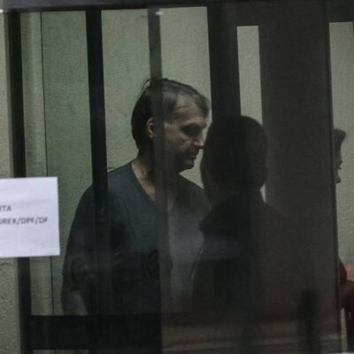 Bolsonaro se despede de Michelle na Superintendência da PF em Brasília