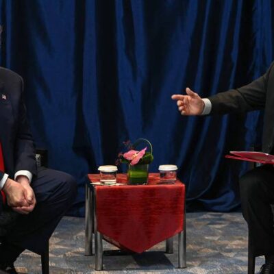 Brasil desafia Trump e mantém prisão de Bolsonaro apesar de pressão