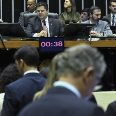 Congresso derruba 52 vetos de Lula na Lei Geral do Licenciamento Ambiental