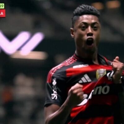 Correção sobre inelegibilidade de Bolsonaro após ordem de prisão do STF