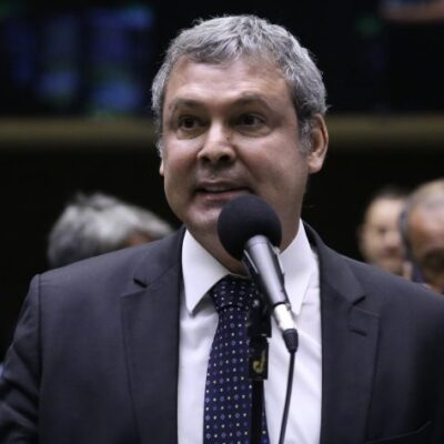 Câmara aprova texto-base de projeto antifacção com endurecimento contra crime organizado