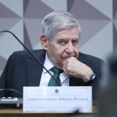 Defesa de Bolsonaro avalia nova revisão criminal após condenação do STF