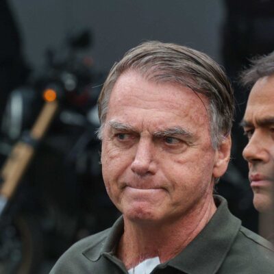 Defesa de Bolsonaro protocola novo recurso pedindo absolvição