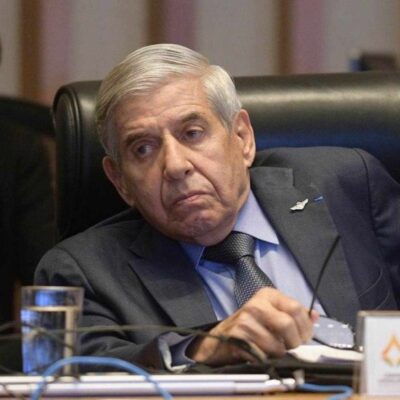 Defesa de Heleno tem 5 dias para enviar novos documentos sobre Alzheimer ao STF