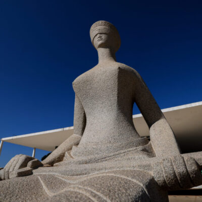 Ex-comandante da Marinha Almir Garnier é preso após condenação por trama golpista