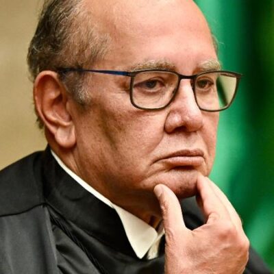 Gilmar Mendes afirma que violação da tornozeleira antecipou prisão de Bolsonaro