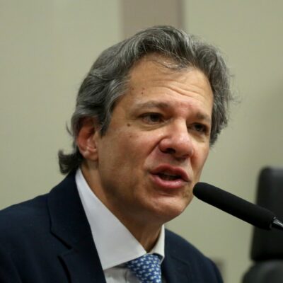 Haddad pede a Lula incluir combate à lavagem de dinheiro em negociações com Trump