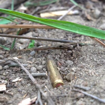 Imagens mostram troca de tiros de 62 segundos em megaoperação no Rio