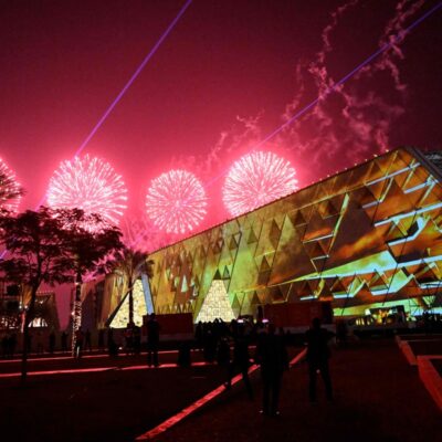 Inauguração do Grande Museu Egípcio reúne mais de 100 mil peças faraônicas