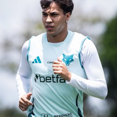 Kaio Jorge é cortado por desgaste muscular; Cruzeiro pode assumir vice-liderança no Brasileirão