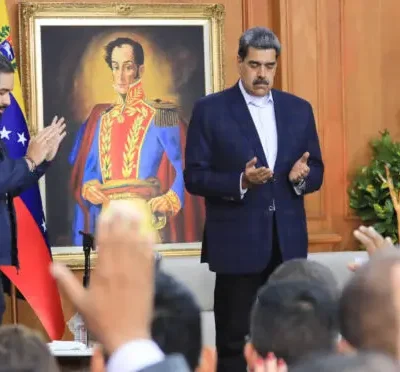 Maduro busca apoio evangélico em evento de oração diante da pressão dos EUA