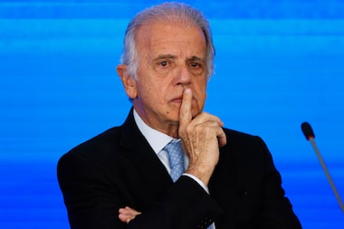 Ministro da Defesa defende afastar política dos quartéis após prisões no 8 de Janeiro