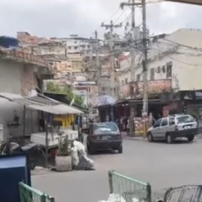 Operação na Vila do João deixa três mortos e criança baleada em escola