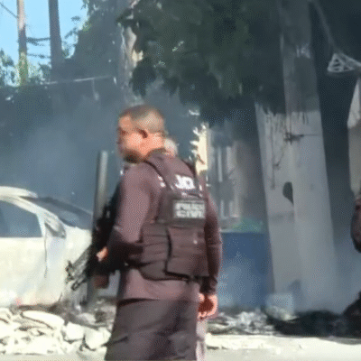 Polícia realiza operação em 22 comunidades no Rio e Baixada Fluminense