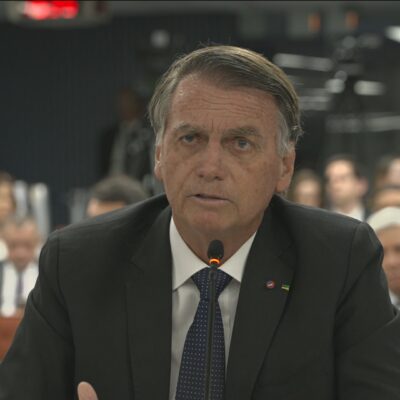 Prisão de Bolsonaro impacta eleições 2026 e fragmenta direita no Brasil