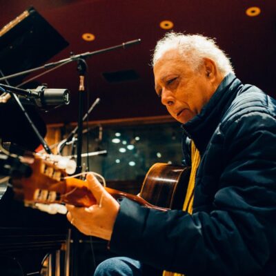 Rádio Cultura Brasil presta homenagem a Jards Macalé com programação especial